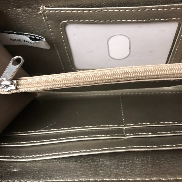 NIne West Wallet - Picture 3 of 3